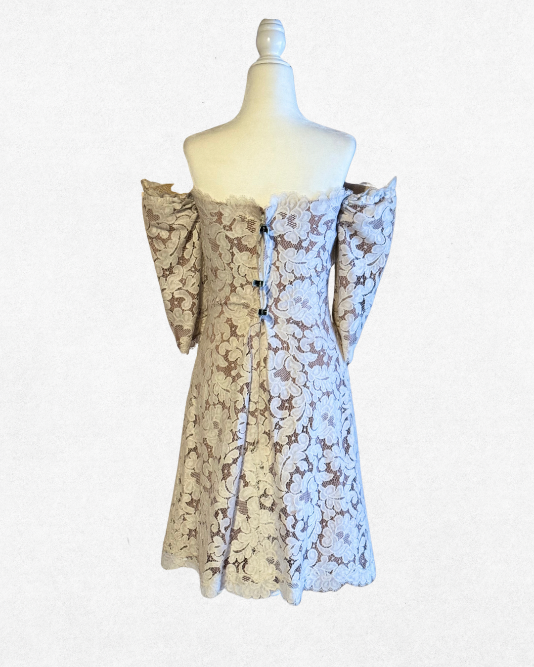 1980s Vintage Bob Mackie Ivory Lace Off-Shoulder Dress Size 8
