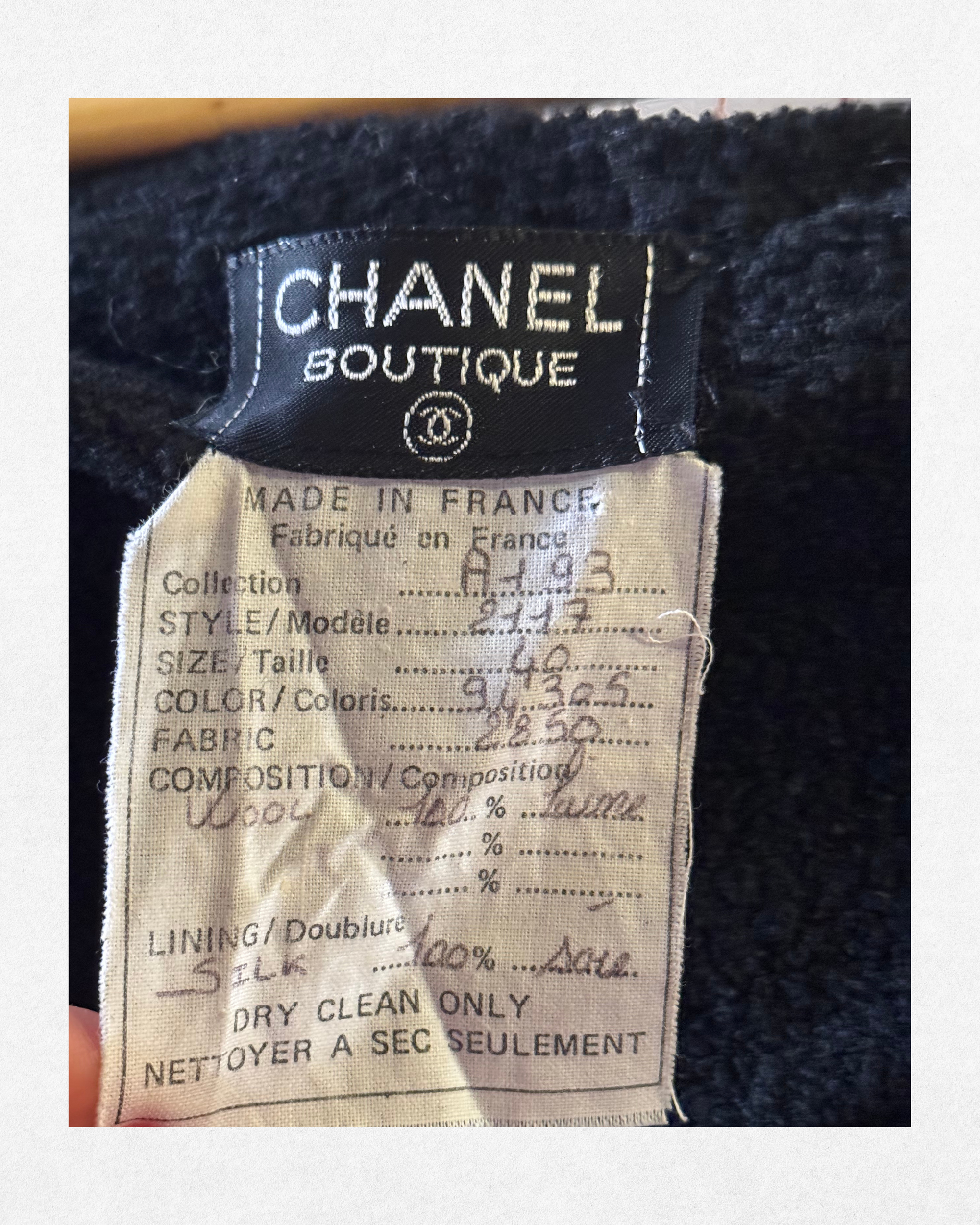 Chanel Autumn/Winter 1993A Black Wool Bouclé Skirt Size FR 40