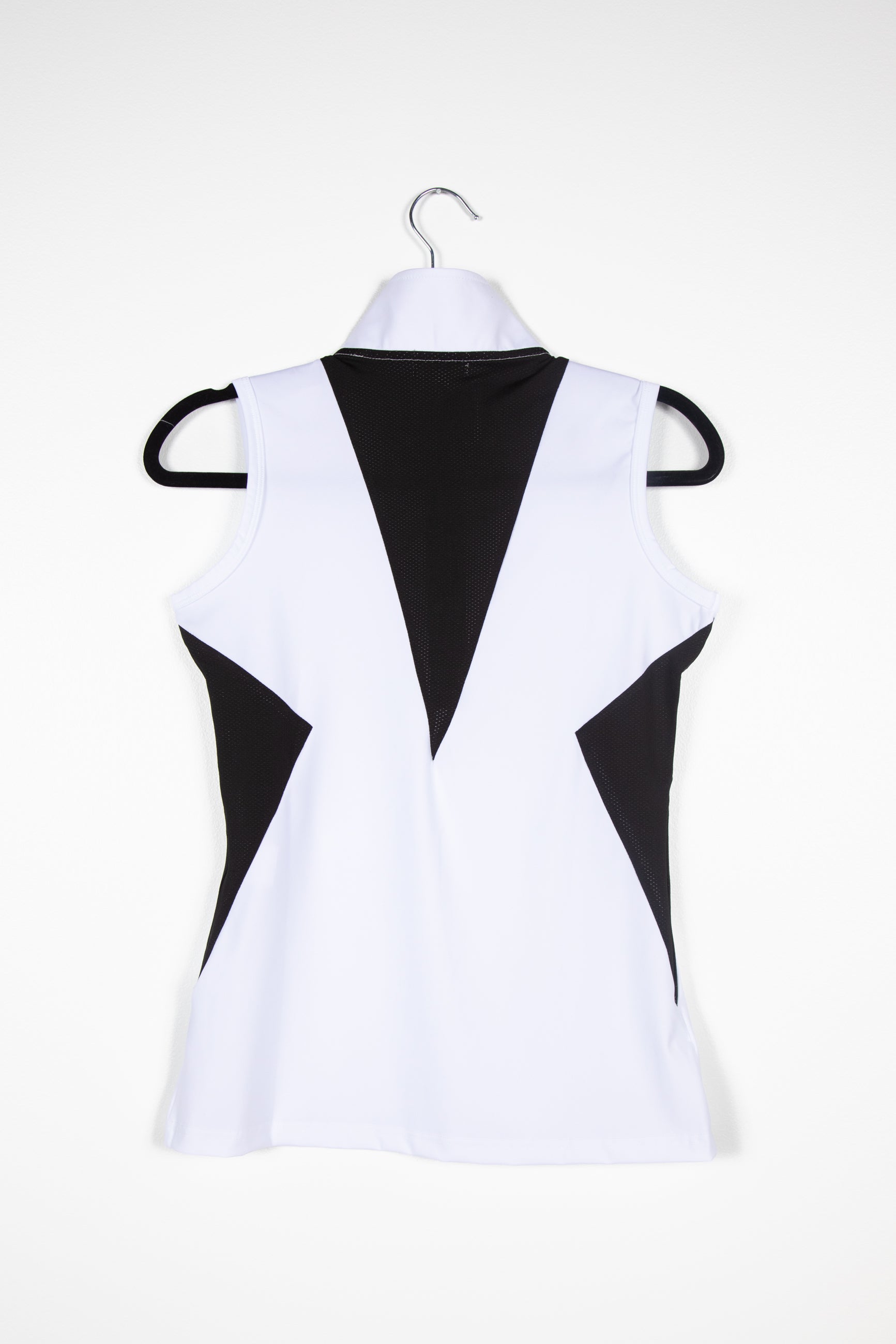 The Artemis Sleeveless 1/4 Zip