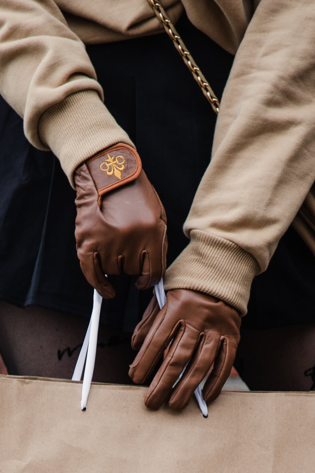 The Classic Riding Gloves - Camel