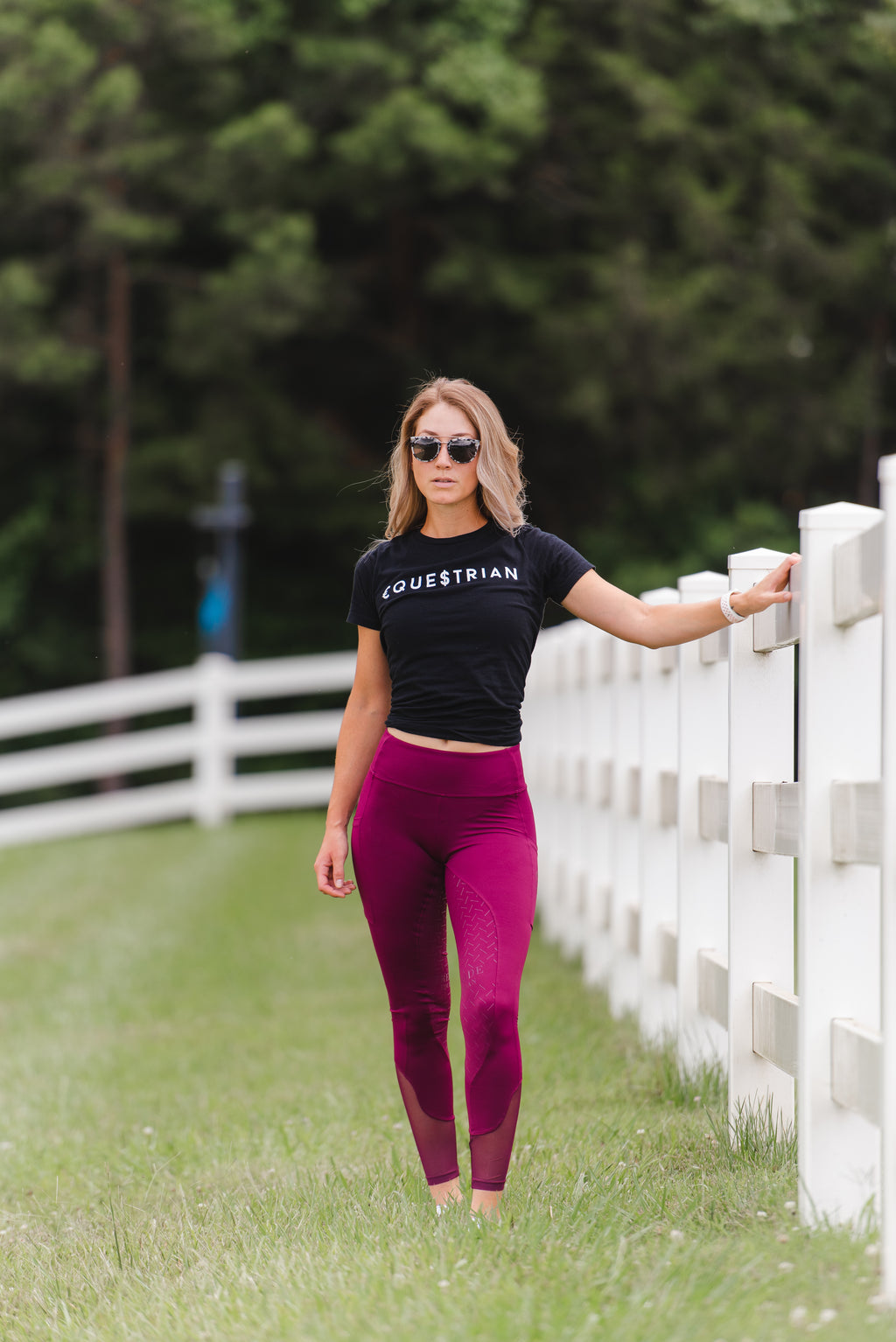 The UNISEX Currency T